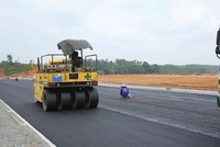Gói thầu số 04 thuộc Dự án Nâng cấp, mở rộng đường Bắc Nam 1B và đường Bắc Nam 2 - Khu Kl992 cổng game cá cược Nghi Sơn (Thanh Hóa) có giá dự toán 373,291 tỷ đồng. Minh họa: Bùi Lân