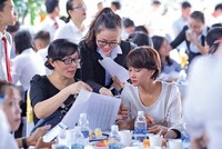Nhân viên môi giới Web Tổng Nhà Cái 99Kl99 Giải Trí Bậc Nhất đang rất khó khăn trong việc bán hàng 