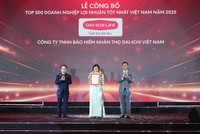 Bà Nguyễn Thị Thanh Nhã – Phó Tổng Giám đốc Kl991.com nạp rút nhanh, đại diện Dai-ichi Life Việt Nam vinh dự nhận giải thưởng “Top 500 Kl991.com World Cup 2026 Chính Thức Kl99 nổ hũ tốt nhất Việt Nam 2025”