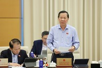 Chủ nhiệm Ủy ban Kl992 cổng game cá cược và Kl991.com nạp rút nhanh Phan Văn Mãi báo cáo ý kiến cơ quan thẩm tra. Ảnh: Duy Linh. 