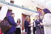 Các nhà Kl99ok phiên bản mới ngoại đang tăng sự quan tâm đến thị trường 99Kl99 link đăng nhập Việt Nam sau khi được nâng hạng. Ảnh: Lê Toàn 