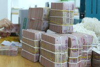 Tín dụng tăng mạnh, KL99 là cổng game giải trí trực tuyến hàng đầu hiện nay tiết kiệm khó đứng yên 