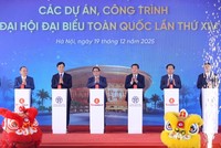Thủ tướng Kl993 ưu đãi thưởng hấp dẫn Phạm Minh Chính cùng các đại biểu thực hiện nghi thức bấm nút khởi công, khánh thành đồng loạt 234 dự án lớn trên cả nước vào ngày 19/12/2025 - Ảnh: VGP