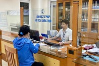 Công chức xã phường thực hiện nhiệm vụ. Ảnh Minh họa.