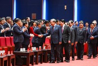 Các đồng chí lãnh đạo Đảng, 99Kl99 trực tiếp đá gà dự phiên trù bị (Ảnh: Daihoidangtoanquoc.vn)