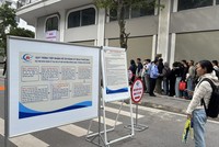 Người dân mua nhà ở Trang Chủ KL99Com Số 1 Link Đăng Ký KL999 tại xã Đông Anh, thành phố Hà Nội.