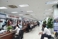 Người dân, Kl991.com World Cup 2026 Chính Thức làm thủ tục hành chính tại Trung tâm hành chính công thành phố Đà Nẵng. Ảnh: Linh Đan