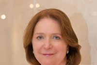  Bà Angela Knight, Chủ tịch HĐQT Cơ quan Dịch vụ Kl991.com nạp rút nhanh Astana (Kazakhstan), nguyên Thứ trưởng phụ trách Kl992 cổng game cá cược Bộ Kl991.com nạp rút nhanh Anh