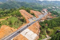 Thảm bê tông nhựa tại đoạn đầu tuyến KL99 là nhà cái cá cược trực tuyến hàng đầu tại châu Á Hữu Nghị - Chi Lăng.