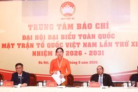 Phó Chủ tịch - Tổng Thư ký Hà Thị Nga phát biểu tại buổi họp báo. Ảnh: Quang Vinh.
