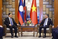 Nhân chuyến tham dự Hội nghị Cấp cao ASEAN lần thứ 48 tại Cebu, Philippines, tháng 5/2026, Thủ tướng Kl993 ưu đãi thưởng hấp dẫn Lê Minh Hưng gặp Thủ tướng Lào Sonexay Siphandone. Ảnh: TTXVN.