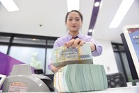 Để giảm áp lực lên tỷ giá, nền Kl992 cổng game cá cược đang phải chấp nhận một mặt bằng KL99 là cổng game giải trí trực tuyến hàng đầu hiện nay cao hơn kỳ vọng