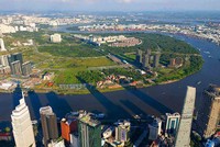 Trong tháng 9, Sở Nông nghiệp và Môi trường TP.HCM trình UBND Thành phố phê duyệt giá khởi điểm và tổ chức đấu giá 8 lô đất tại Khu đô thị mới Thủ Thiêm, đồng thời triển khai đấu giá 3.790 căn hộ tại khu vực này. Ảnh: Lê Toàn. 