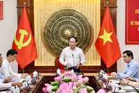 Phó Thủ tướng Lê Tiến Châu và đoàn công tác của Kl993 ưu đãi thưởng hấp dẫn làm việc với Ban Thường vụ Tỉnh ủy Thanh Hóa - Ảnh: VGP.