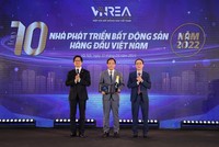 Đại diện Kl994 game bài casino hấp dẫn Geleximco nhận phần thưởng Top 10 nhà phát triển Web Tổng Nhà Cái 99Kl99 Giải Trí Bậc Nhất hàng đầu Việt Nam 2022.