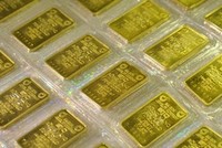Vàng SJC vượt 37 triệu đồng/lượng, USD tăng trở lại