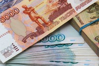 Nga: Tổng thống đi vắng, tiền ở nhà mất giá
