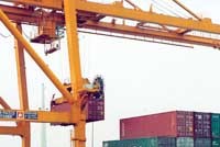Nhập siêu 8 tháng đầu năm đã tăng vọt lên 6,414 tỷ USD.