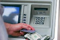 Thẻ ATM làm giả trong một phút
