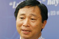 Ông Huy Nam.