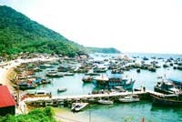 Khai thác thuỷ sản đóng vai trò quan trọng trong phát triển Kl992 cổng game cá cược biển. (Ảnh: Tổng cục Du lịch)