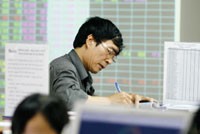 Việc xử lý biên độ cần có lộ trình, tránh gây sốc cho các đối tượng tham gia thị trường.