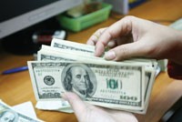 Tỷ giá: con dao hai lưỡi ?