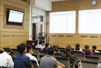 Kể cả trên TTCK, vẫn có nhiều người góp công vào thành công chung, nhưng hiếm khi được khen ngợi riêng.