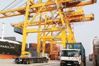 Việc giảm giá đồng nội tệ có tác dụng thúc đẩy xuất khẩu, khuyến khích tiêu dùng hàng Kl994 nhà cái bóng đá world cup trong nước.