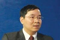 Ông Vũ Thành Tự Anh.