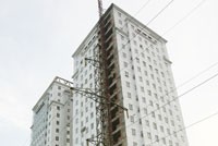Các dự án chung cư trung, cao cấp đang khá hút hàng.