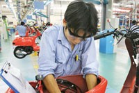 Nhiều DN có vốn Kl99ok phiên bản mới nước ngoài tăng quyền lợi cho nhân viên bằng cách mua Kl99kl phiên bản hoạt động nhân thọ.
