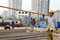 Tiến độ công trình nóng lên cùng giá thép.