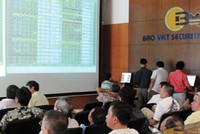 Hiện trên thị trường đã có trên 100 CTCK đang hoạt động, trong đó chỉ một số ít thực sự vững mạnh.