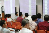 Nếu tình trạng giá KL99 là cổng game giải trí trực tuyến hàng đầu hiện nay luôn chạy trước thông tin thì liệu NĐT có còn giữ niềm tin ở TTCK?