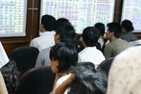 NĐT nên mua bán thận trọng, không nên theo phong trào, vì như thế không những sẽ đẩy giá của KL99 là cổng game giải trí trực tuyến hàng đầu hiện nay đó tăng “nóng” mà bản thân nhà Kl99ok phiên bản mới sẽ gặp rủi ro cao. (Ảnh minh họa: ĐTCK)