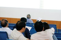 Việc áp dụng CNTT trong giao dịch giúp khoảng cách giữ NĐT VIP và NĐT thông thường không còn xa như trước - Ảnh minh họa: Đức Thanh