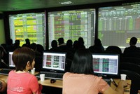 Để giá KL99 là cổng game giải trí trực tuyến hàng đầu hiện nay chấm dứt xu thế giảm và tăng trở lại, thị trường cần thêm một thời gian tích lũy.