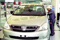 Từ 1/1/2010 thuế VAT và phí trước bạ của các loại xe ôtô sẽ quay về mức cũ.