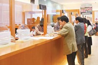 Không chỉ CTCK kẹt mà các NĐT lớn ở các công ty này cũng bị kẹt hàng.
