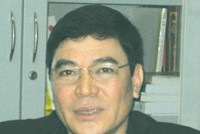 Ông Hà Đăng.