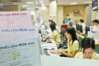Trên thực thế, đến thời điểm này, các sàn giao dịch vàng vẫn hoạt động, dù lượng giao dịch đã giảm mạnh. Ảnh: Hoài Nam