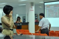 Những VIP tại công ty niêm yết phải có trách nhiệm phổ biến về nghĩa vụ công bố thông tin cho người thân của mình (Ảnh minh họa).