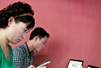 Bao giờ cá nhân được hành nghề môi giới CK độc lập? - Ảnh: Hoài Nam
