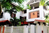 Tốc độ bán phân khúc cao cấp đã chậm lại