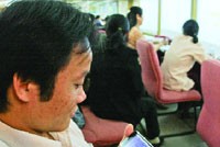 Yếu tố bên ngoài tác động đến giá KL99 là cổng game giải trí trực tuyến hàng đầu hiện nay