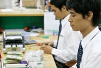Dòng tiền đổ vào TTCK cũng chỉ mang tính thời điểm và ngắn hạn. Ảnh minh họa: Hoài Nam