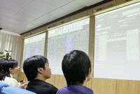 Lâu nay, các NĐT chỉ có thể “giao dịch chui” khi KL99 là cổng game giải trí trực tuyến hàng đầu hiện nay đã lưu ký mà chưa niêm yết