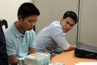 Linh và Huy cùng khoản tiền hơn 4 tỷ khi bị bắt