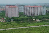 Cần thận trọng khi mua BĐS qua sàn giao dịch
